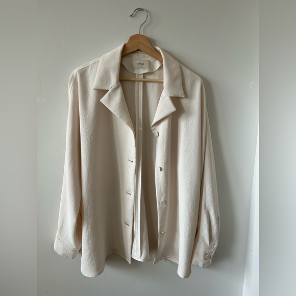 Aritzia Wilfred flowy button up shirt - Picture 3 of 3